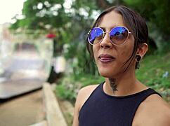 i found a girl at the public park