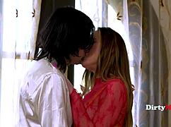 She's a real milf with a bush, aderes quin elias cash