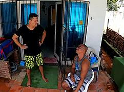 Έχω αχαλίνωτη καύλα για τον κουνιάδο μου Alex Lima