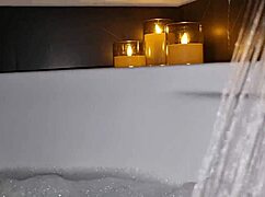 come join me in jacuzzi for stroking and relaxing music