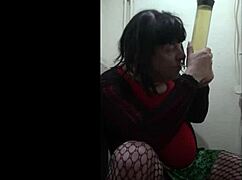 Bisexual crossdressing gay mark wright wishes happy holidays and asks you to fill him with piss as he swallows his own, he says.