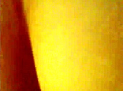 Mega verga penetra gran culo deeply, stretching it wide.