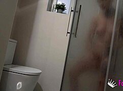 im lady medusa and im going to fuck my tutor with this body who can resist.