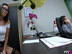 doctor pervertido fucks his big ass patient in hospital