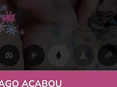 Novinha Safada De Curitiba Aguentou Dois Ao Mesmo Tempo Pediu Pra Tirar A Camisinha