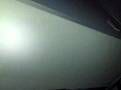 mi madrastra se ve tan rica echada en mi cama 😍🛏️💦