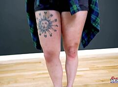 yo busty blonde gwen ya swallow that cock before doggystyle pussy pound?