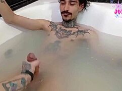 corno foi trabalhar chamei o amigo fele pra comer minha buceta sem camisinha