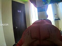 quieres una mamada mojadita de tu madrastra?