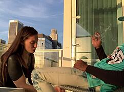 Sunset encounter turns intimate in la with creampie finish