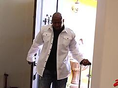 Hot teen sara luvv sucks strokes massive bbc till cumshot explosion