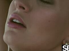 lesbian sluts strap on kinky pussy games now