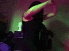 mi esposa me baila sexy y me chupa la verga tan rico