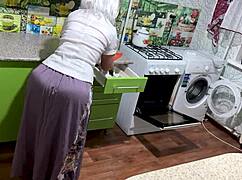 granny's big ass takes deep anal pounding perfectly