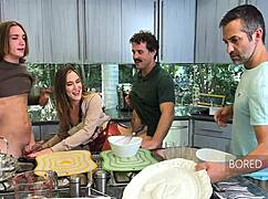 free-use wanksgiving... aderes quin gets so boredma she needs that milf pussy filled now