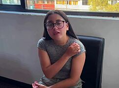 whoa, fucking my girlfriend's best latina friend on bed while she's out, left her pussy creamy with milk 💦