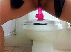 Sexy petite girlfriend sends squirting dildo orgasm vid to bf 😈 homemade leak part 1