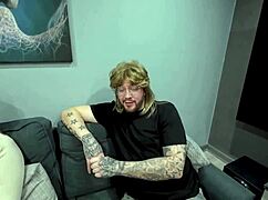 curvy nerd small waist tempts mmf casting audition