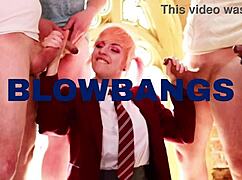 Christmas day blast! 18yo neighbor girl deepthroats and swallows my huge load 🎄😋