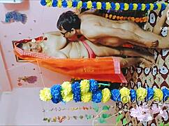 कर्वी मिल्फ की बड़ी गांड सुहागरात के राज सिखाती है बेडरूम में