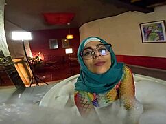 pussy to mouth fun in jacuzzi with mia niqab... you joining?