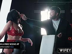 hubby watching sienna rae double penetrated crushes me