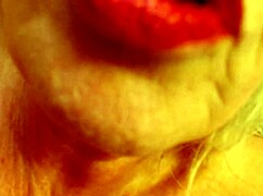 keeping my curvy vintage mature hairy pussy so soft 😍 retro nude playtime