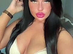 hey cutie check this horny teen slut toying her pussy solo on webcam 😘💦