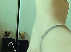 feet in pantyhose looking for a real lover who loves toes and legs 😍👅