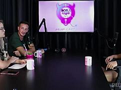 Compilados da val mineirinha no bora cast com bruna carlos in lingerie public orgasm interview