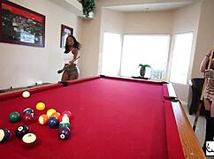 harmonie marquis spreads big pussy for hungry licking