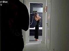 I fuck girlfriend hard in bathroom after work rossavax