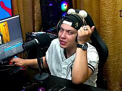 so this brazilian brunette luuh barbosa from podcast pépum no barraco rates ruan's cock strips see-through outdoors and talks dirty on camera