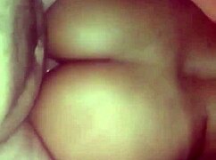 fodendo o cu da puta indiana rabuda rebolando louca no pauzão sem dó!