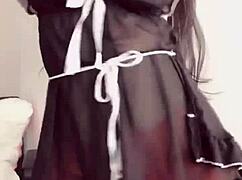 Dancing Beauty's Cute Boobs Bounce Wildly!