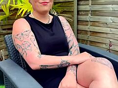 betty's gettin' all her holes stuffed full by those guys, oh man it's wild!