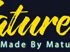 pretty curvy milf raisha's kitchen fix turns into pussy licking 😏🍑