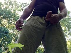 Jerked off publicly in park cum everywhere no one saw?