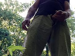 Jerked off publicly in park cum everywhere no one saw?