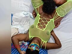 Puta moans and squirts during deep oral action