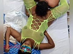 Puta moans and squirts during deep oral action