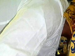 first time virgin with desi masseuse flakael feels amazin