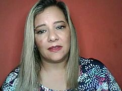 that erotic mexican mamae teases her curves in steamy solo play