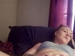 damn snow bunny shoves toys deep in her shaved horny pussy!