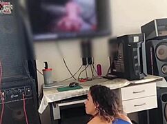 Gym ebony wife craves rough BBC creampie interrupts workout