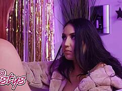 Jade Baker Stewart Lick Pussies in Bathtub Frenzy!