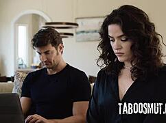 hey, that brunette housewife got nailed by the it guy