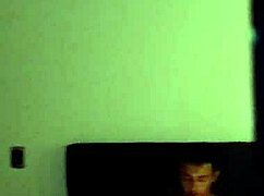 mi sobrino se masturba con ganas en vacaciones colombianas