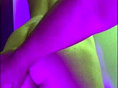 hey stepmom, your Venezuelan ass massage turns me on through sheer fabric??