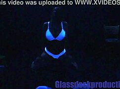 wanna see scarlett johnson cry from rough blacklight creampie spying? 